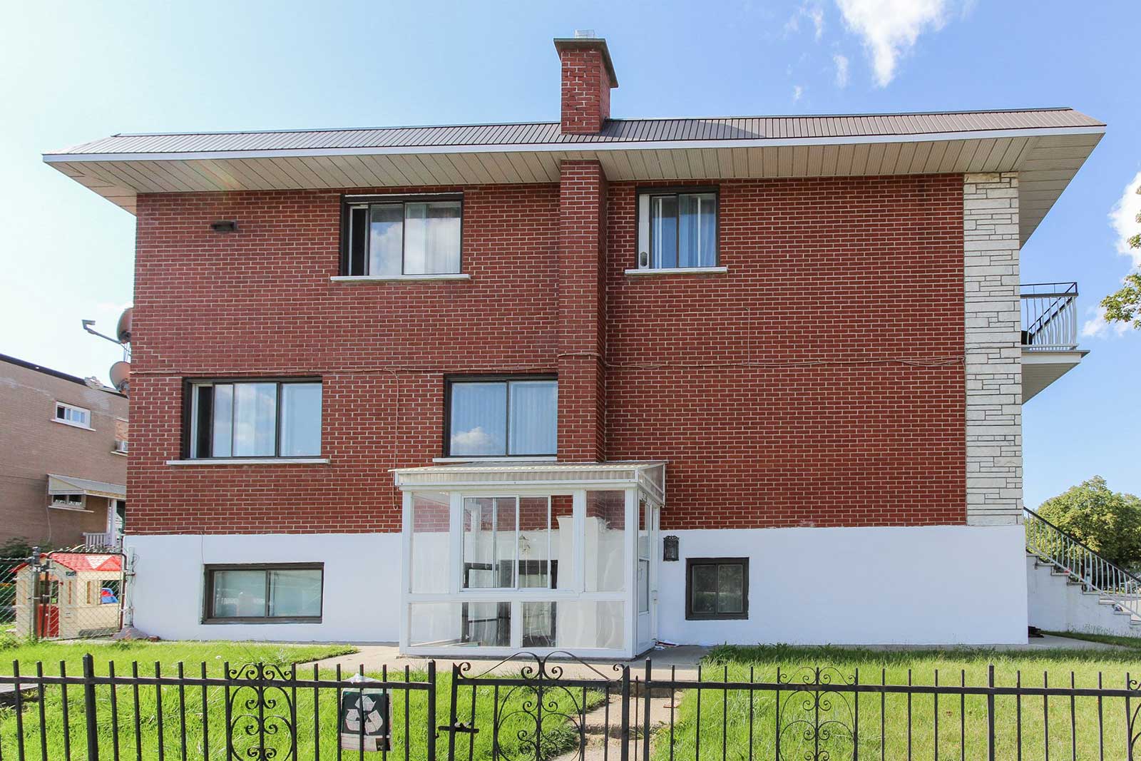 7340 Rue de l’Élysée Saint-Léonard Montréal, H1S2, 3 Bedrooms Bedrooms, ,2 BathroomsBathrooms,Apartment,For Sale,7340 Rue de l’Élysée Saint-Léonard Montréal , H1S2,1014