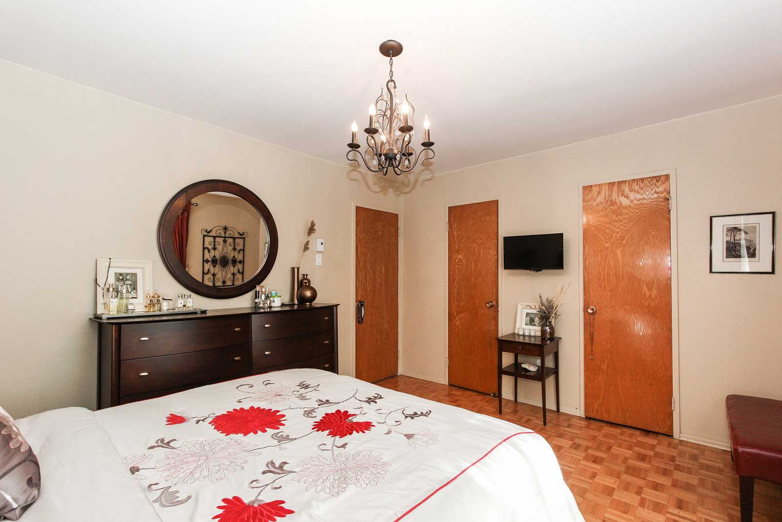 6165 Rue Despréaux Saint-Léonard Montréal, H1S1E7, 4 Bedrooms Bedrooms, ,2 BathroomsBathrooms,Apartment,For Sale,6165 Rue Despréaux Saint-Léonard Montréal , H1S1E7,1015