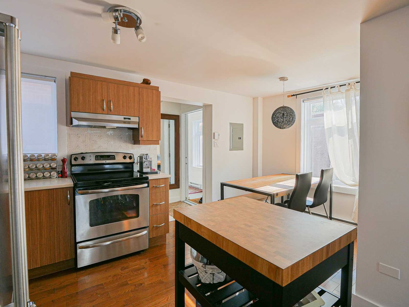 801 Rue Ste-Marguerite Le Sud-Ouest Montréal, H4C, 2 Bedrooms Bedrooms, ,1 BathroomBathrooms,Apartment,For Sale,801 Rue Ste-Marguerite Le Sud-Ouest Montréal , H4C,1017