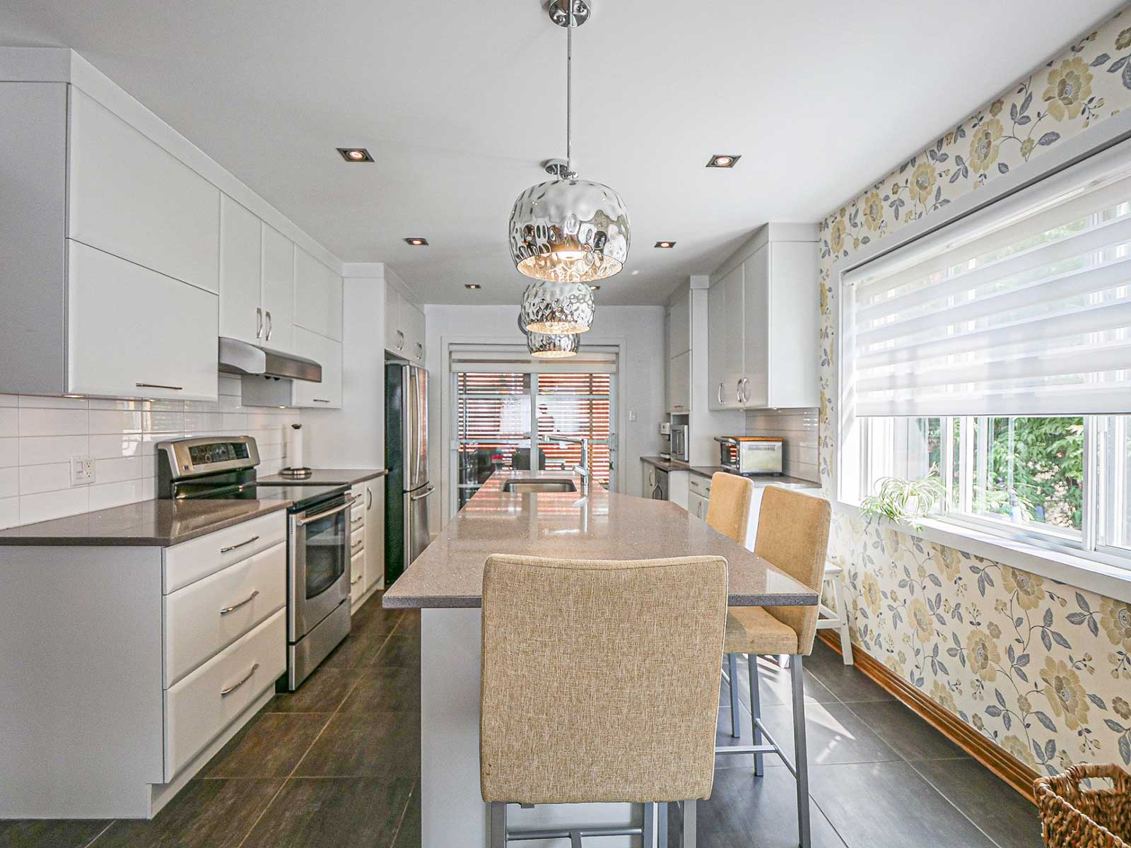 461 32e Avenue LaSalle Montréal, H8P2X3, 3 Bedrooms Bedrooms, ,2 BathroomsBathrooms,Apartment,For Sale,461 32e Avenue LaSalle Montréal , H8P2X3,1018