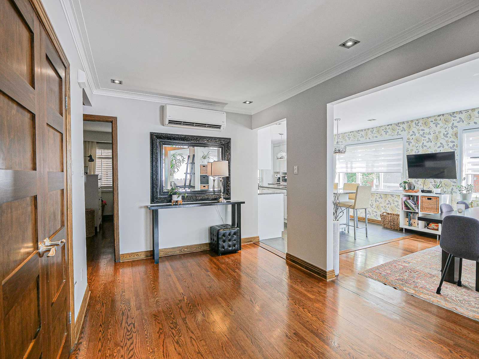 461 32e Avenue LaSalle Montréal, H8P2X3, 3 Bedrooms Bedrooms, ,2 BathroomsBathrooms,Apartment,For Sale,461 32e Avenue LaSalle Montréal , H8P2X3,1018