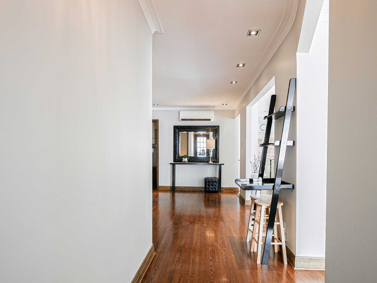 461 32e Avenue LaSalle Montréal, H8P2X3, 3 Bedrooms Bedrooms, ,2 BathroomsBathrooms,Apartment,For Sale,461 32e Avenue LaSalle Montréal , H8P2X3,1018