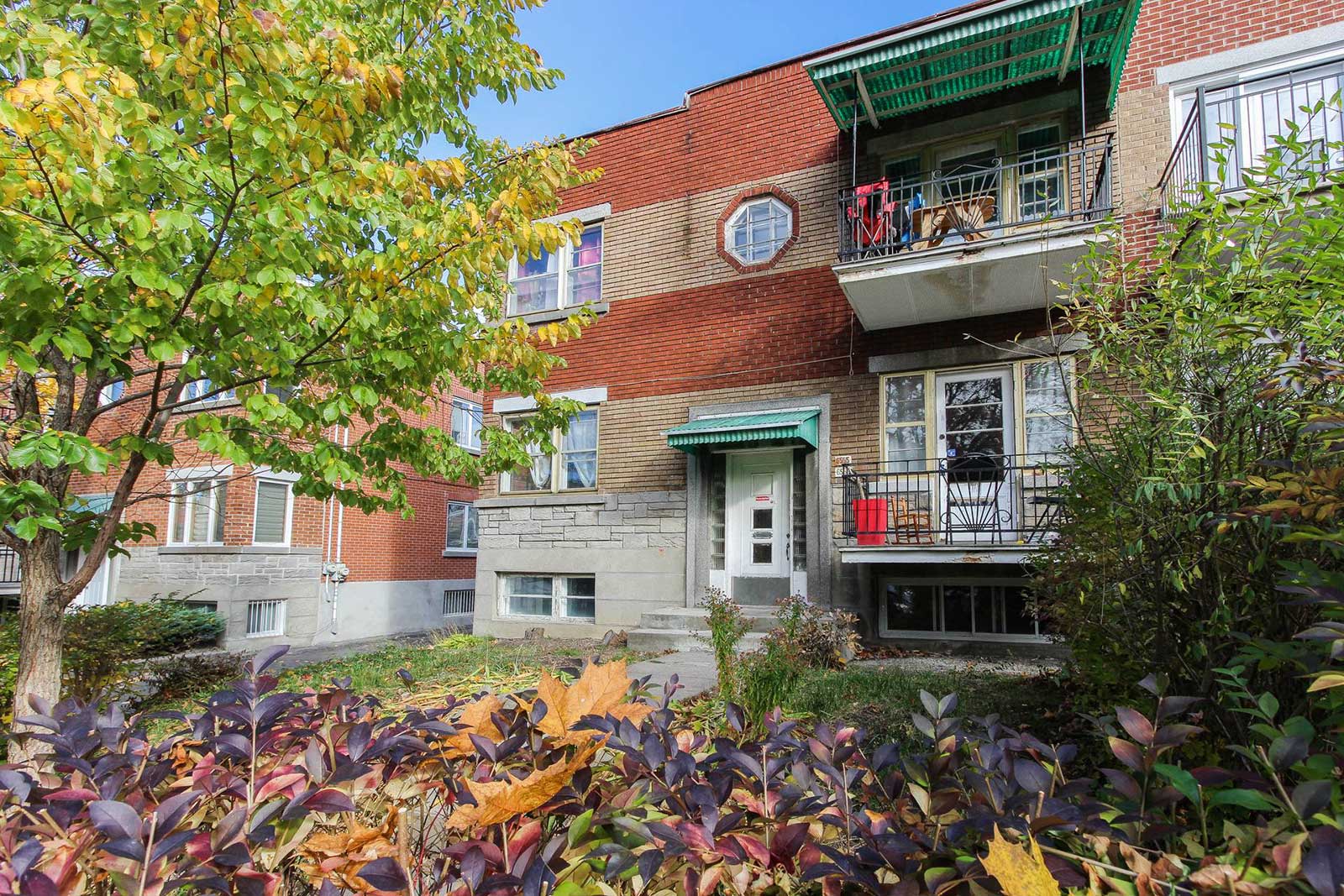 6555 19e Avenue Rosemont La Petite-Patrie Montréal, 3 Bedrooms Bedrooms, ,1 BathroomBathrooms,Apartment,For Sale,1019