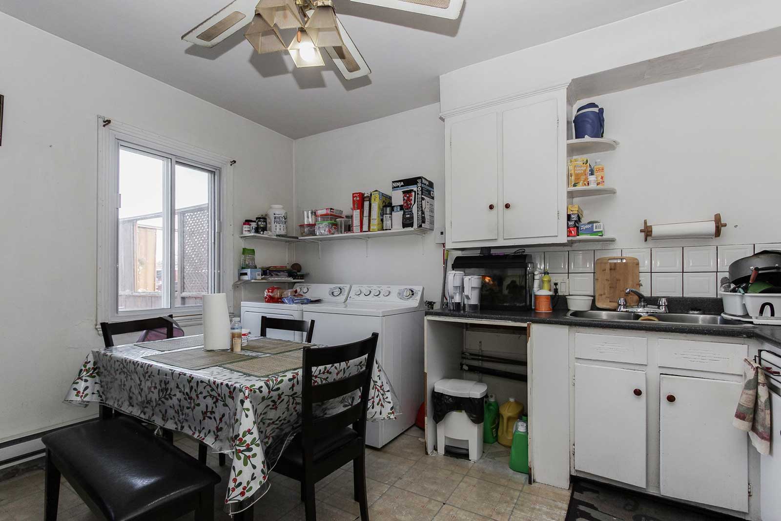 6555 19e Avenue Rosemont La Petite-Patrie Montréal, 3 Bedrooms Bedrooms, ,1 BathroomBathrooms,Apartment,For Sale,1019