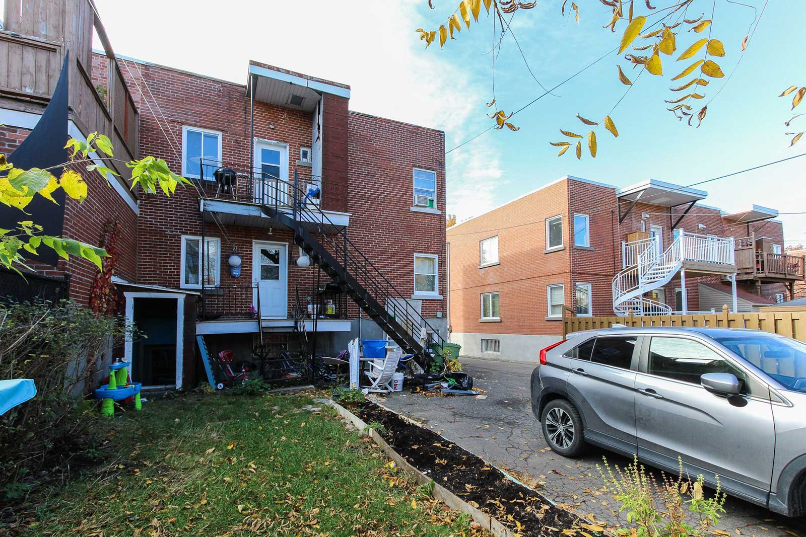 6555 19e Avenue Rosemont La Petite-Patrie Montréal, 3 Bedrooms Bedrooms, ,1 BathroomBathrooms,Apartment,For Sale,1019