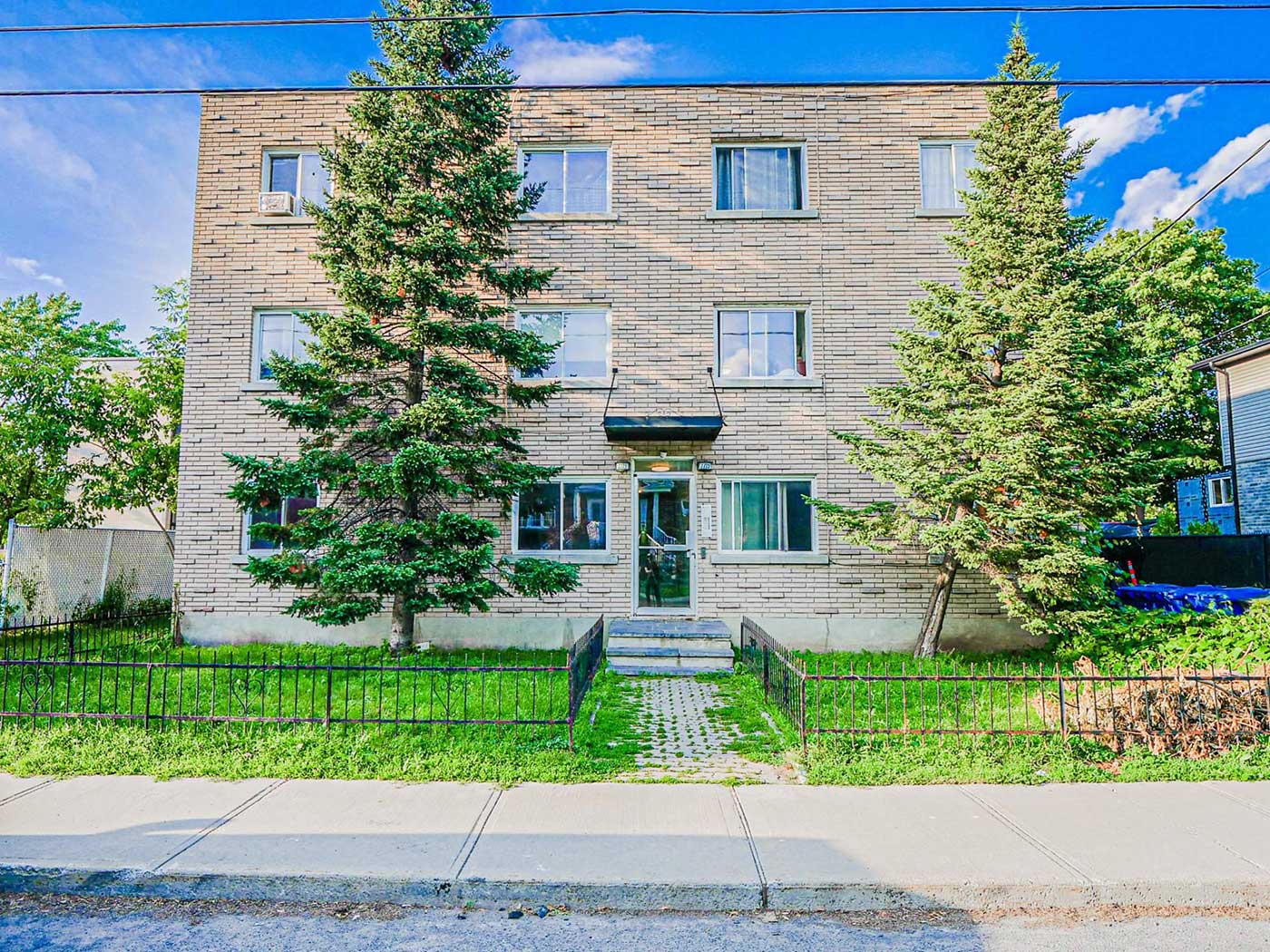 1775 Rue Notre-Dame-de-Grâces Le Vieux-Longueuil L, 2 Bedrooms Bedrooms, ,1 BathroomBathrooms,Villa,For Sale,1775 Rue Notre-Dame-de-Grâces Le Vieux-Longueuil L,1007